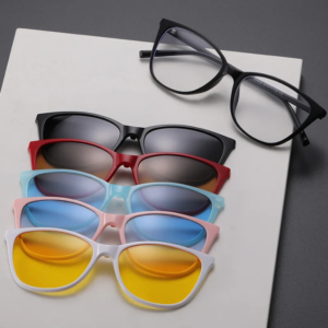Clip-On Sunglasses with Optical Frame نظارة طبية بعدسات شمس كلبسات