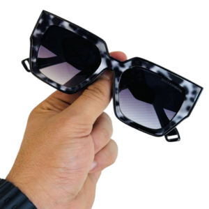 نظارات شمسيه للجنسين